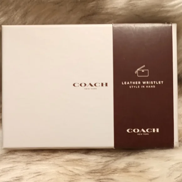 Coach Black Leather Wristlet, Never Used Still In The Gift Box - Picture 2 of 5